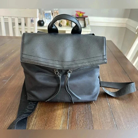 Botkier backpack - Picture 3 of 12